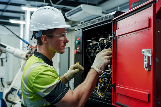 24/7 Emergency Electrical Repair experts in Stratford, CA